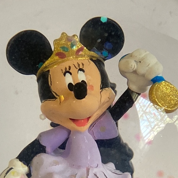 2019 RUN DISNEY PRINCESS SNOW GLOBE - Picture 5 of 15